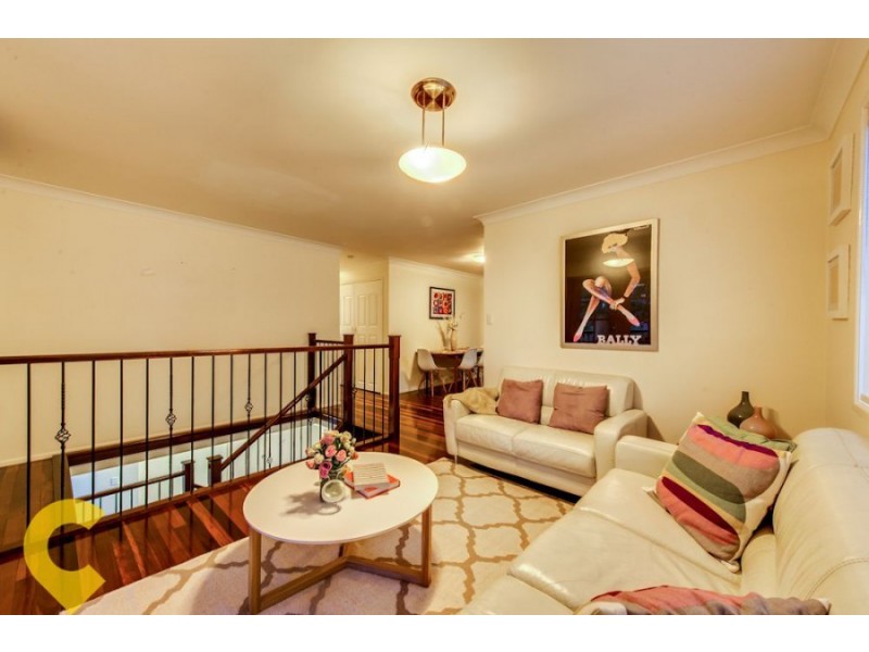 28 Yeerinbool Court, Arana Hills QLD 4054