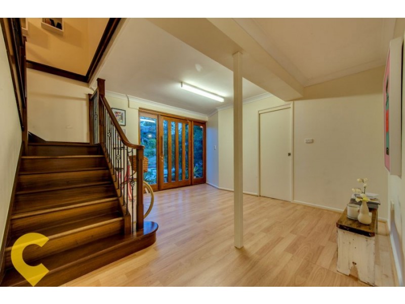 28 Yeerinbool Court, Arana Hills QLD 4054