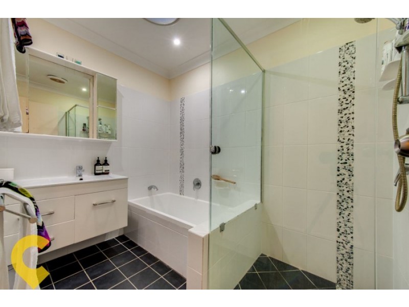 28 Yeerinbool Court, Arana Hills QLD 4054