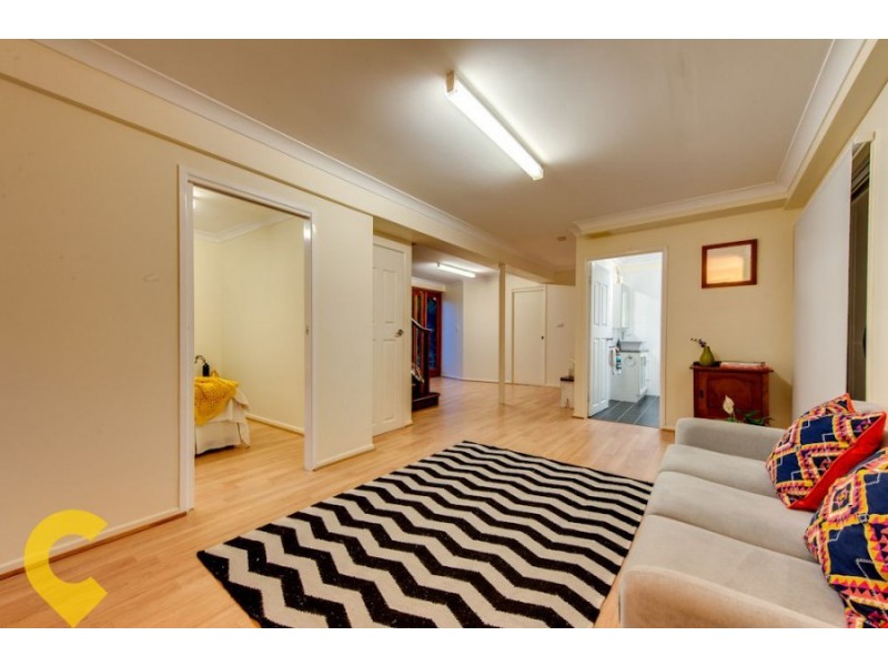 28 Yeerinbool Court, Arana Hills QLD 4054