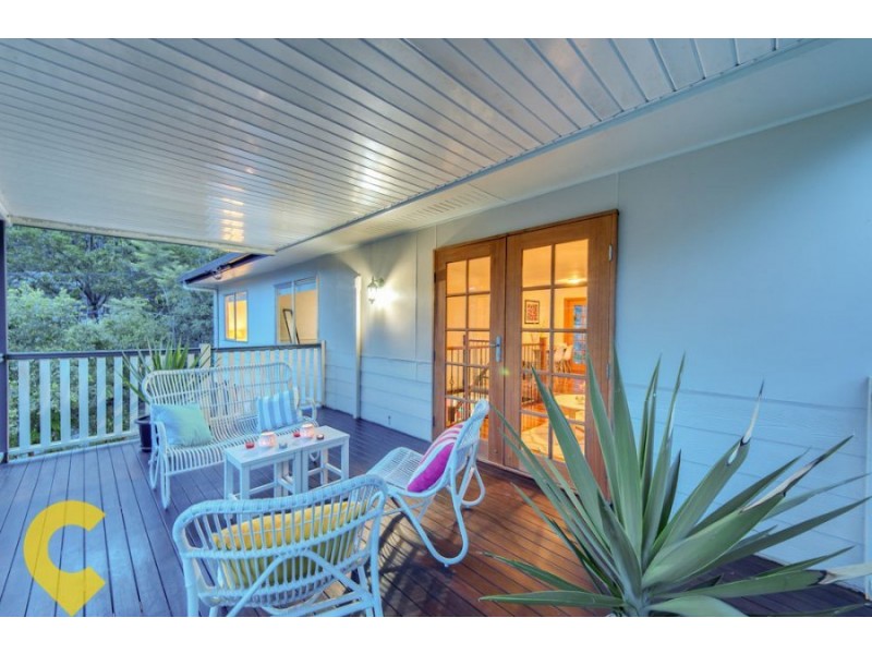 28 Yeerinbool Court, Arana Hills QLD 4054