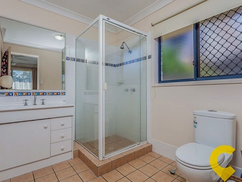 100 Charolais Crescent, Upper Kedron QLD 4055