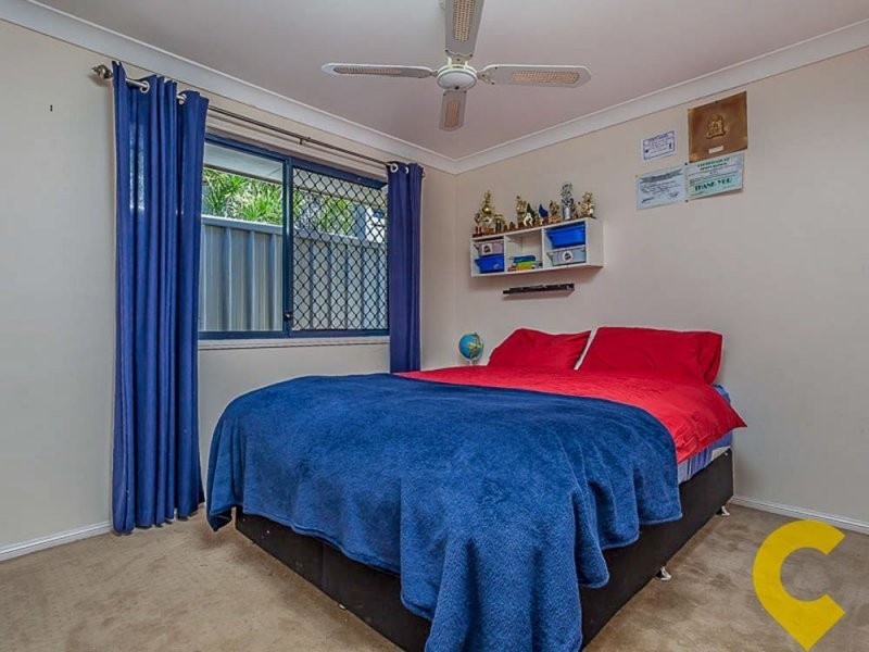 100 Charolais Crescent, Upper Kedron QLD 4055