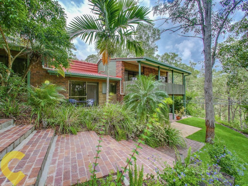 137 Upper Kedron Road, Ferny Grove QLD 4055