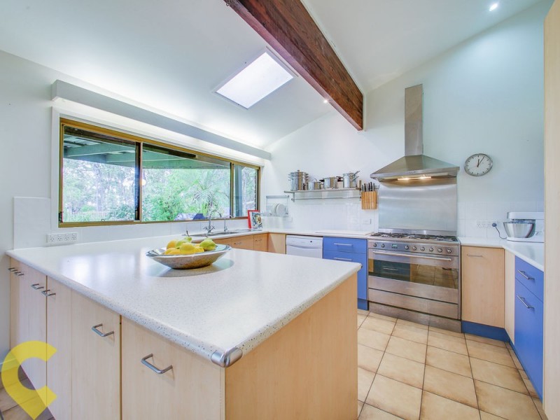 137 Upper Kedron Road, Ferny Grove QLD 4055