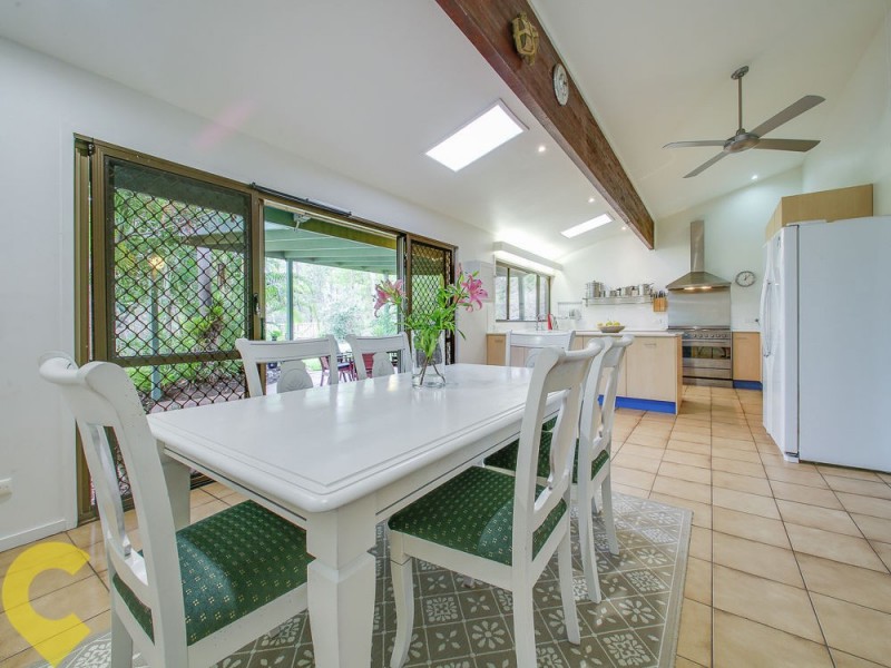 137 Upper Kedron Road, Ferny Grove QLD 4055