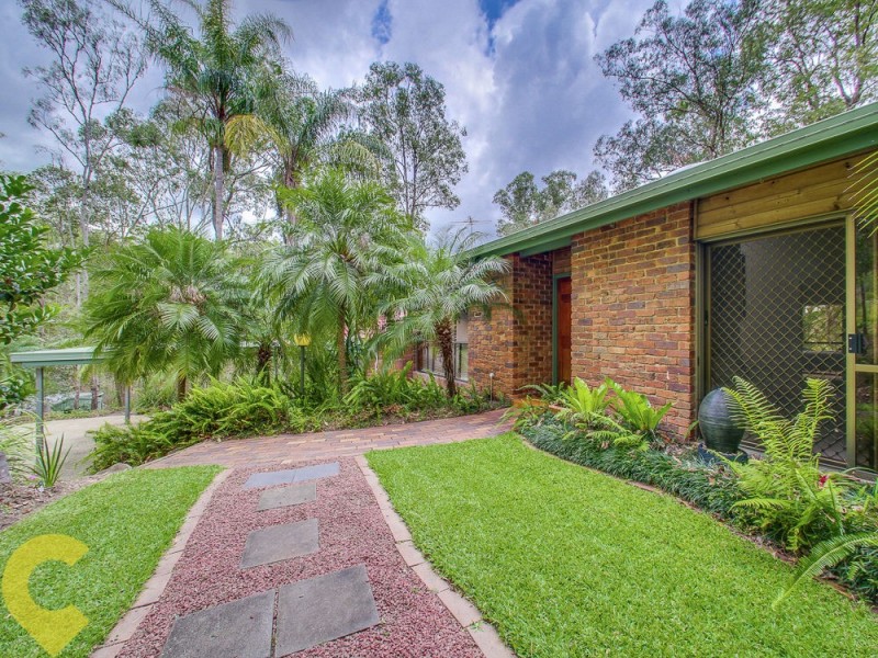 137 Upper Kedron Road, Ferny Grove QLD 4055