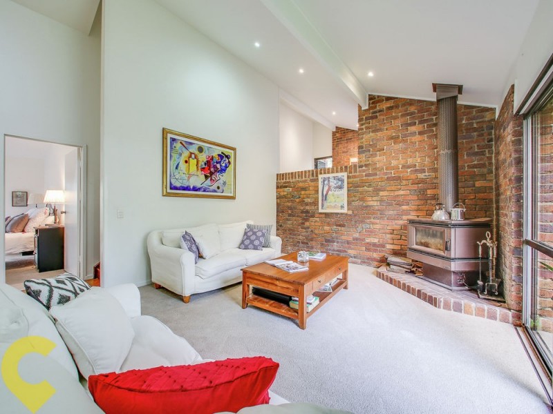 137 Upper Kedron Road, Ferny Grove QLD 4055