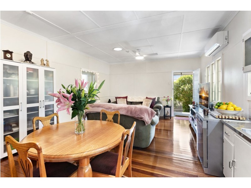 6 Crown Street, Mitchelton QLD 4053