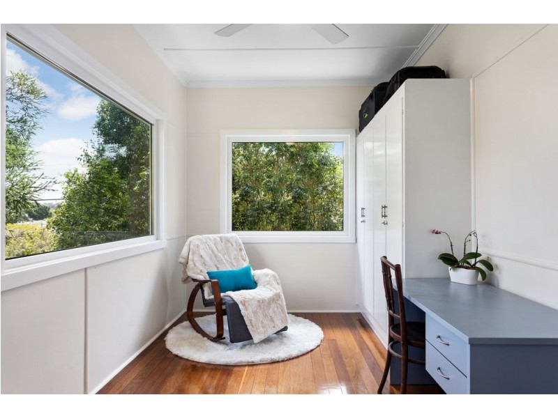 6 Crown Street, Mitchelton QLD 4053