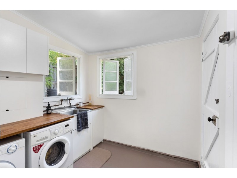 6 Crown Street, Mitchelton QLD 4053