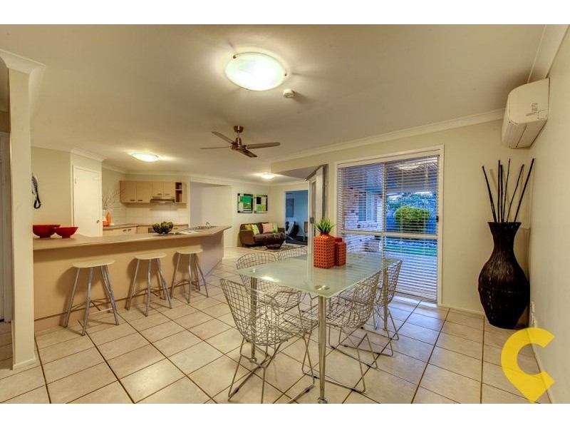 26 Hillenvale Avenue, Arana Hills QLD 4054