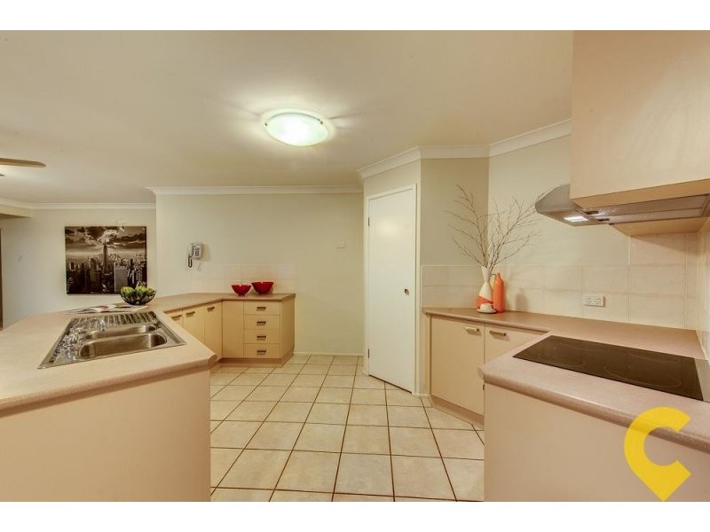 26 Hillenvale Avenue, Arana Hills QLD 4054