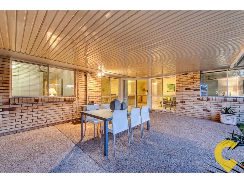 26 Hillenvale Avenue, Arana Hills QLD 4054