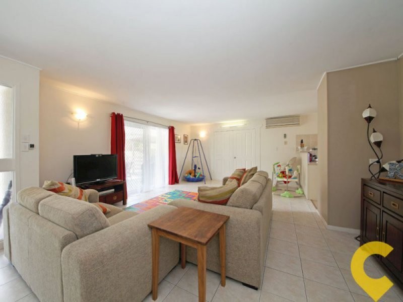 4 Tombondan Crescent, Ferny Hills QLD 4055