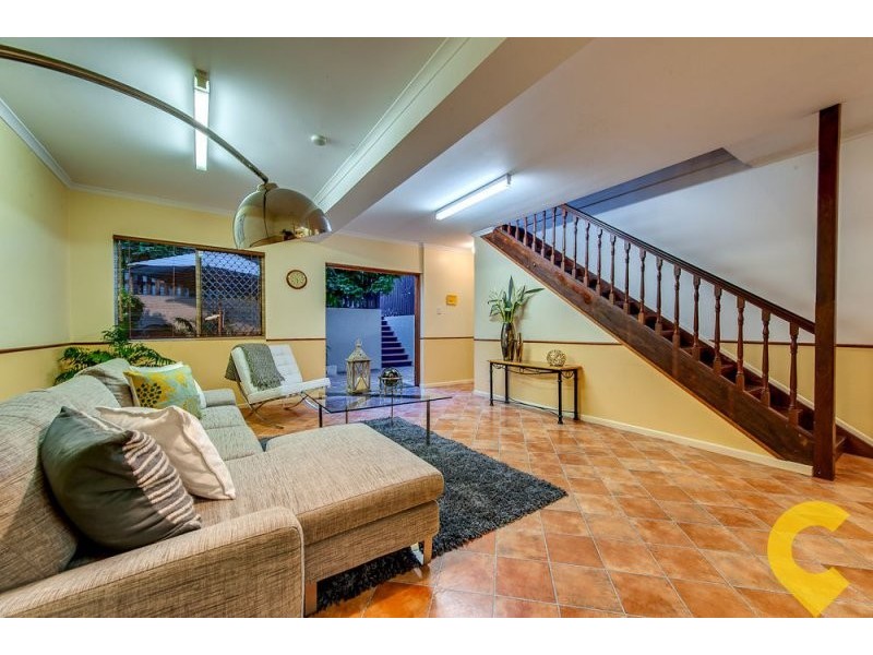 11 Tarnook Drive, Ferny Hills QLD 4055