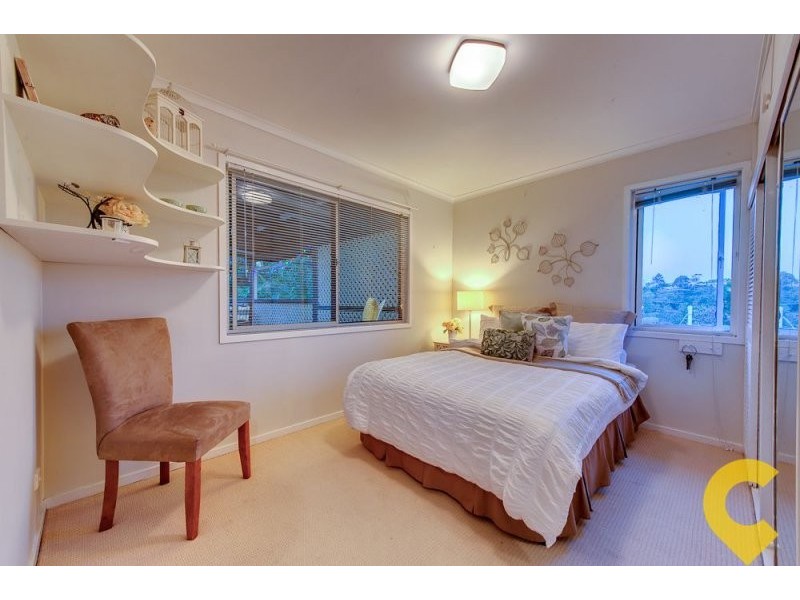 11 Tarnook Drive, Ferny Hills QLD 4055