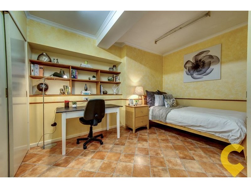 11 Tarnook Drive, Ferny Hills QLD 4055