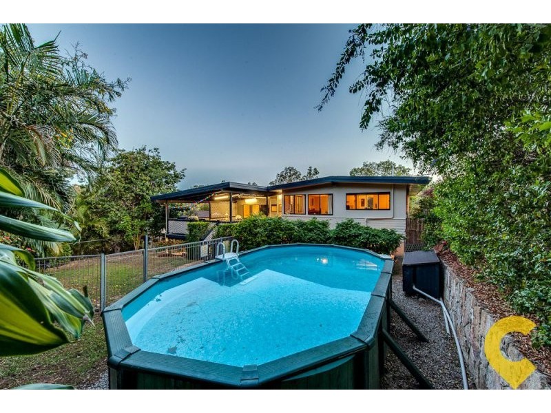 11 Tarnook Drive, Ferny Hills QLD 4055