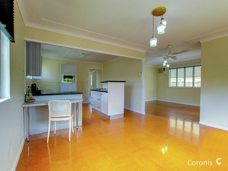 21 Yanderra Avenue, Arana Hills QLD 4054