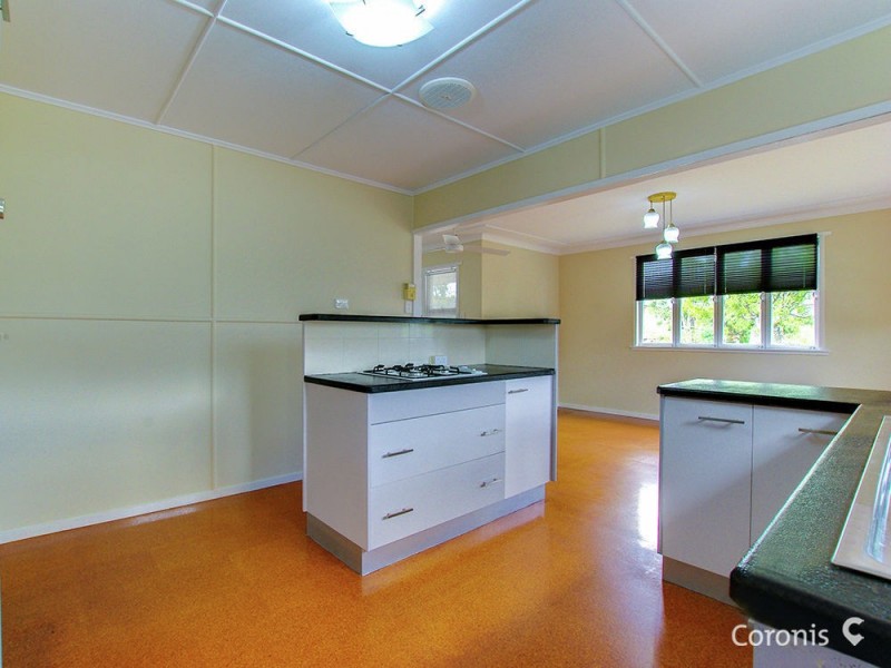 21 Yanderra Avenue, Arana Hills QLD 4054