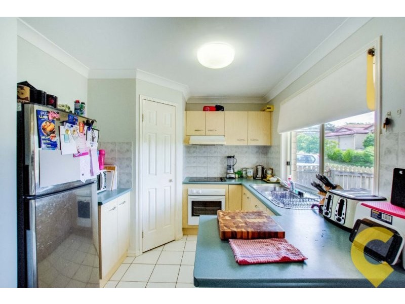 1 Vauton Court, Arana Hills QLD 4054