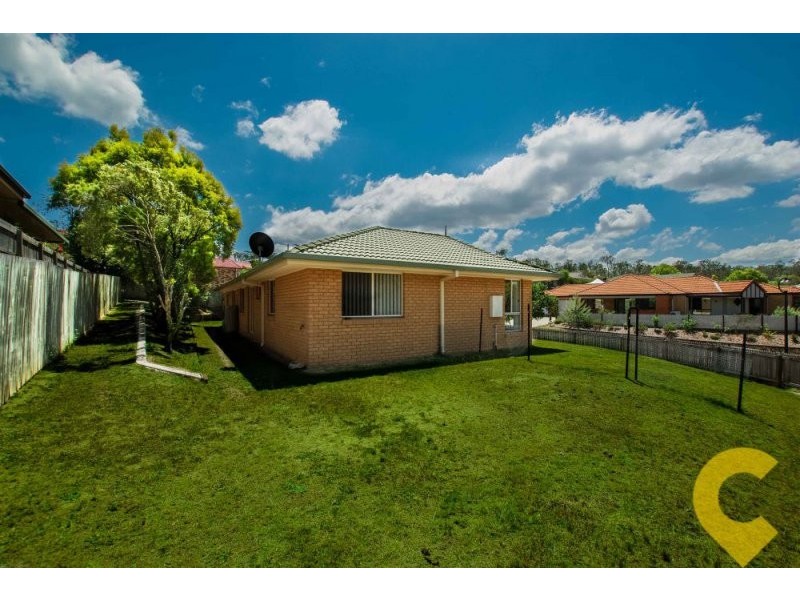 1 Vauton Court, Arana Hills QLD 4054