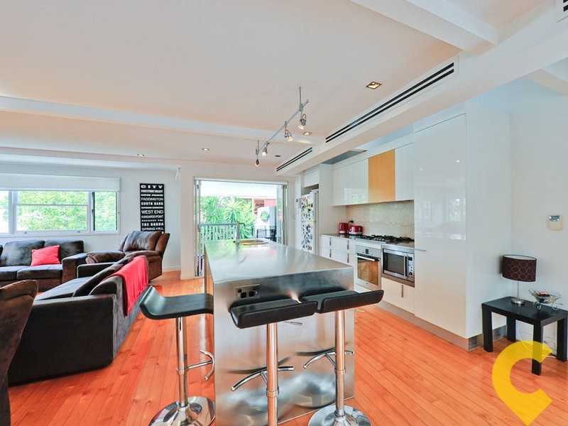 11 Isaac Street, Spring Hill QLD 4000