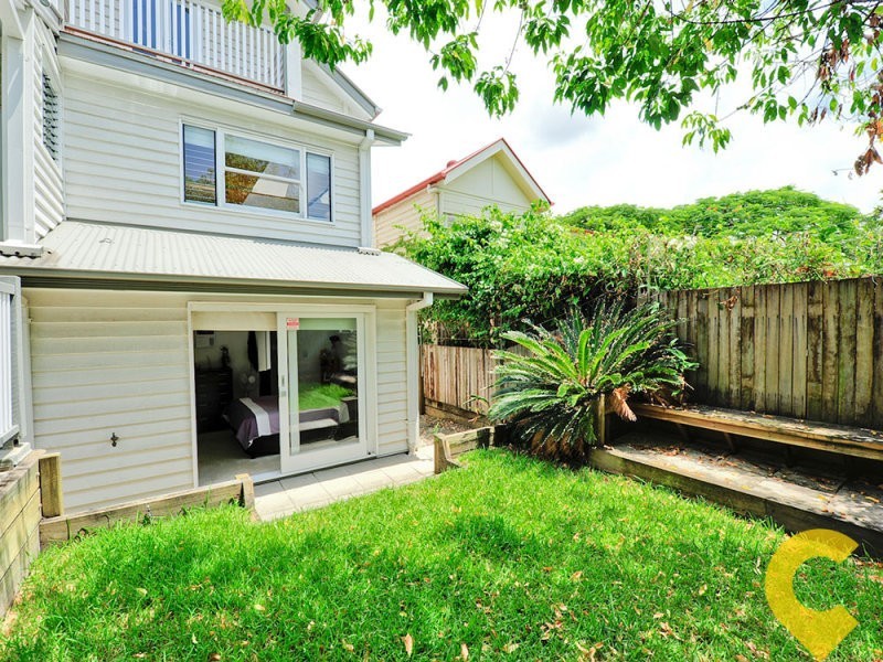 11 Isaac Street, Spring Hill QLD 4000