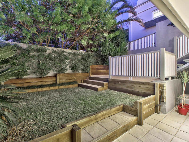 11 Isaac Street, Spring Hill QLD 4000