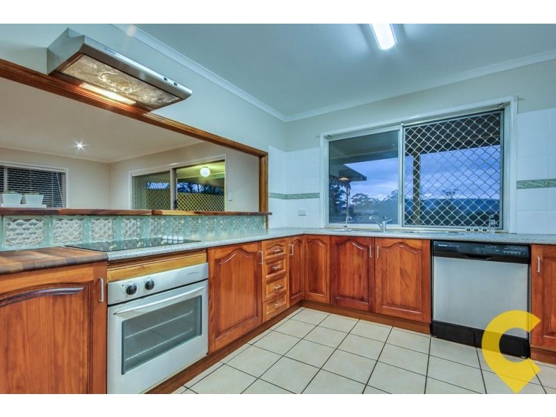 6 Grandis Court, Everton Hills QLD 4053