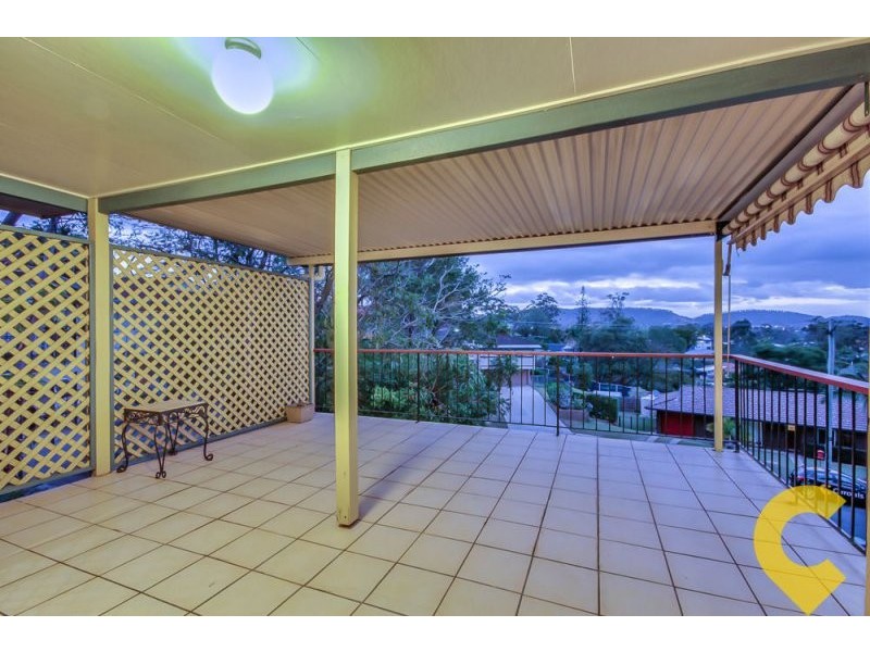 6 Grandis Court, Everton Hills QLD 4053