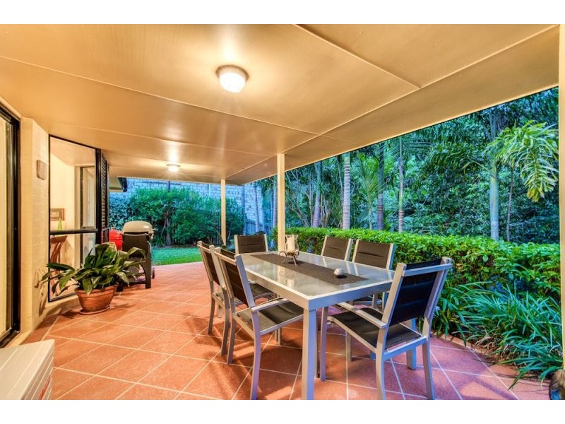 18 Hawkes Avenue, Arana Hills QLD 4054