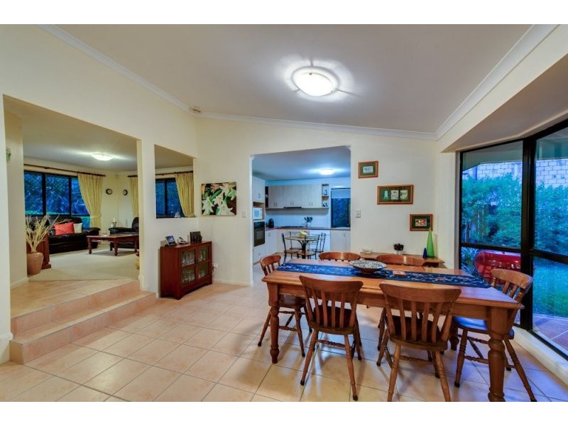 18 Hawkes Avenue, Arana Hills QLD 4054