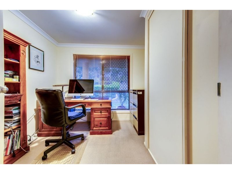 18 Hawkes Avenue, Arana Hills QLD 4054