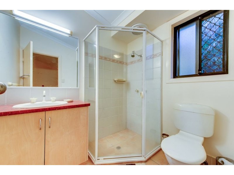 18 Hawkes Avenue, Arana Hills QLD 4054