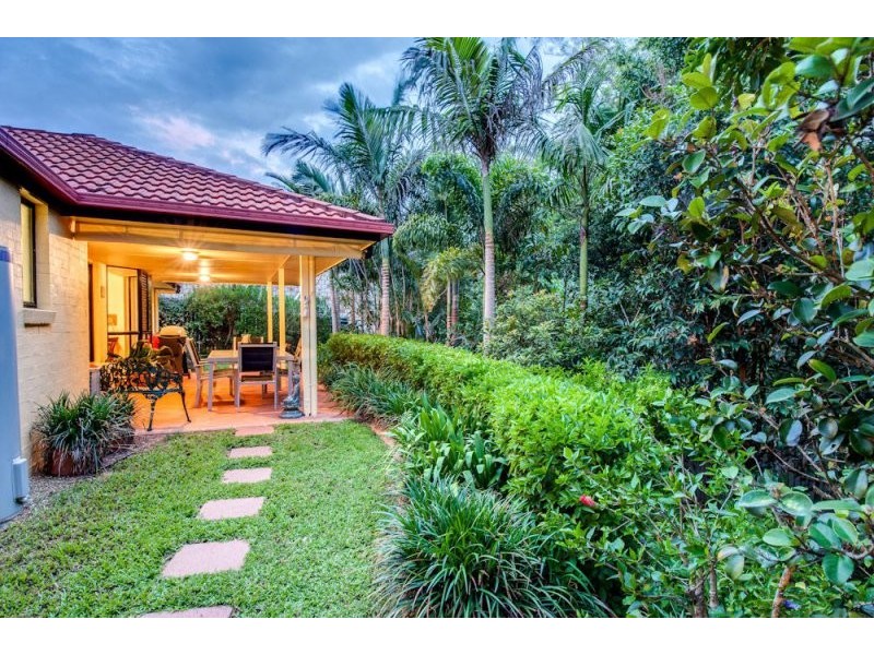 18 Hawkes Avenue, Arana Hills QLD 4054