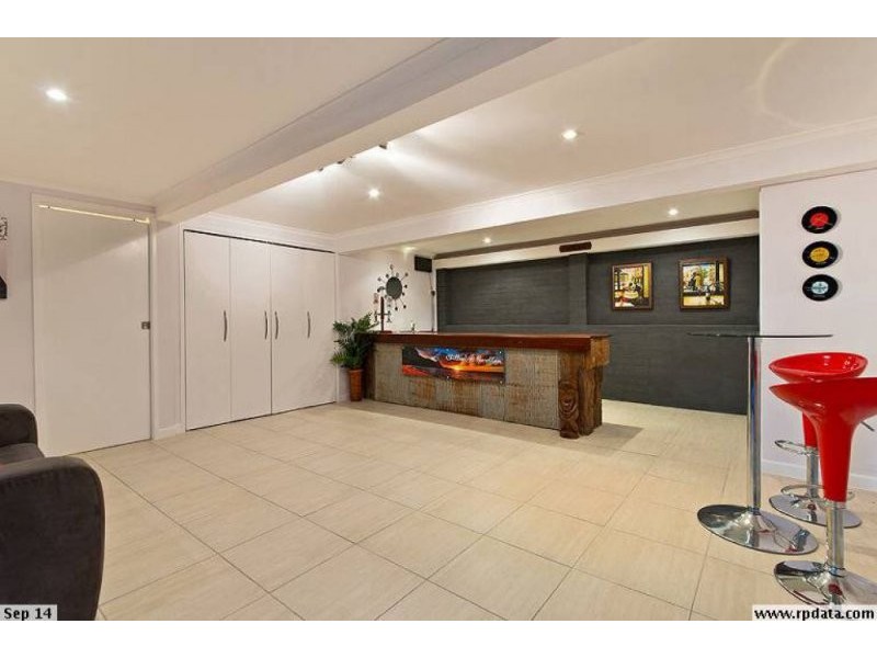 82 Narellan Street, Arana Hills QLD 4054