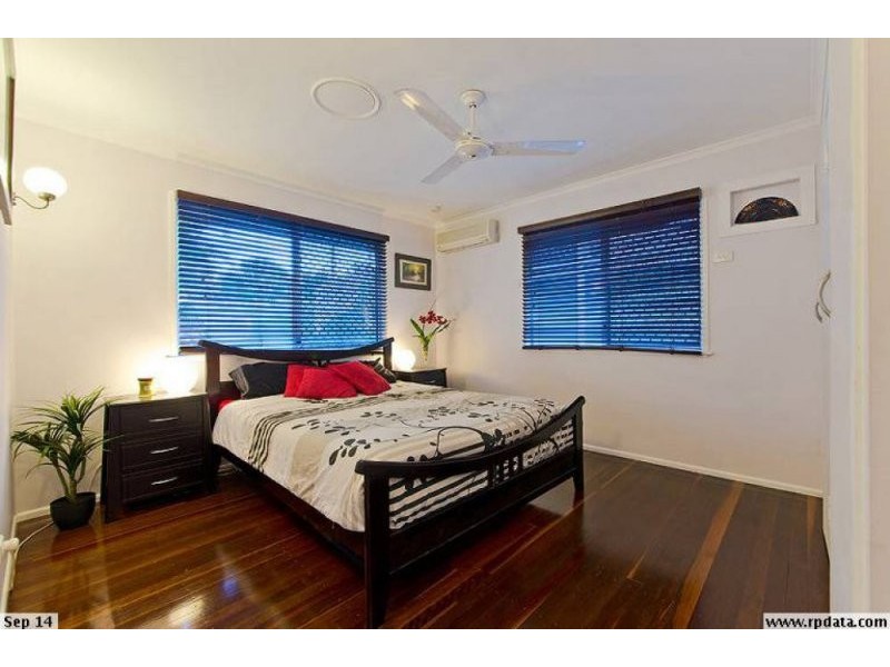82 Narellan Street, Arana Hills QLD 4054
