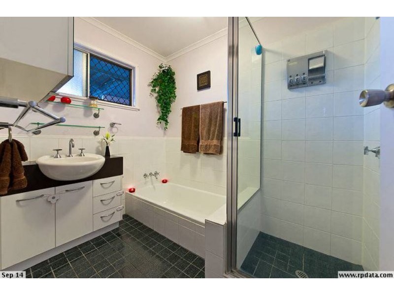 82 Narellan Street, Arana Hills QLD 4054