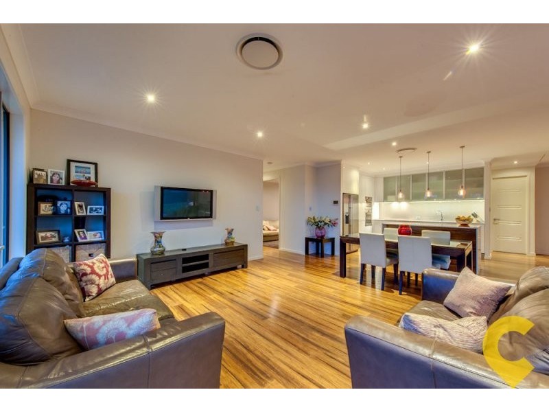 6 Hughes Street, Mcdowall QLD 4053