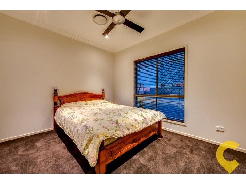 6 Hughes Street, Mcdowall QLD 4053