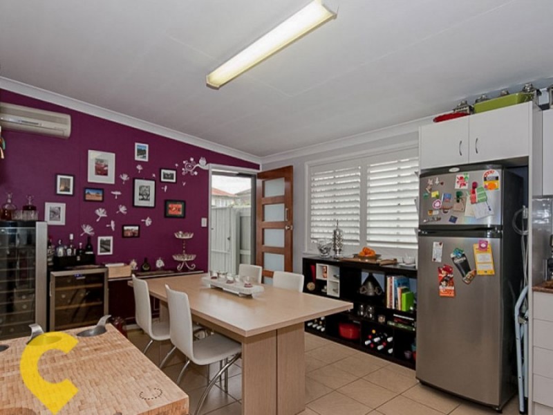 1/211 Webster Road, Stafford QLD 4053