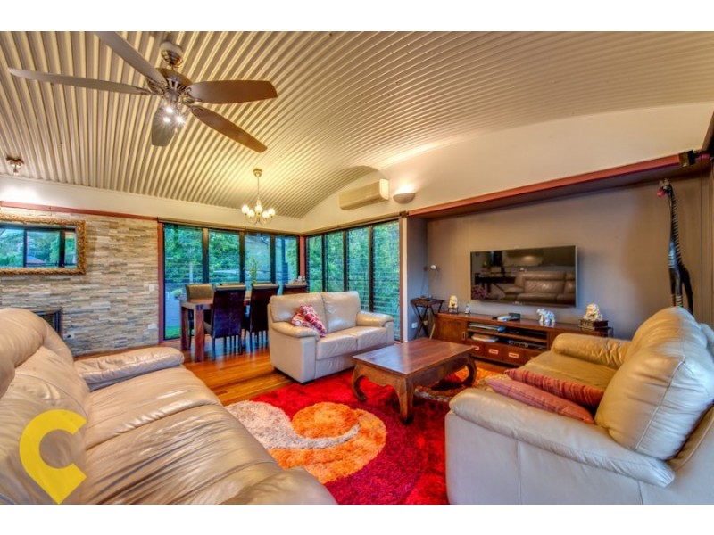 36 Blackwood Drive, Arana Hills QLD 4054