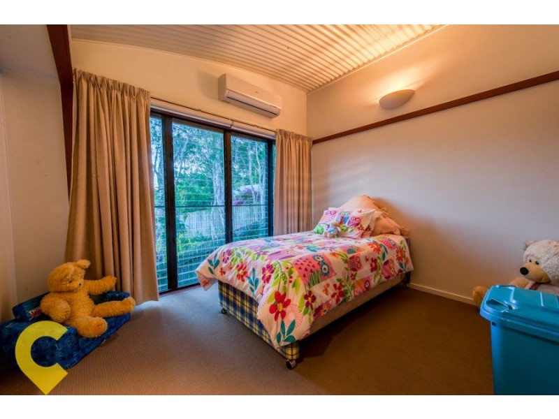 36 Blackwood Drive, Arana Hills QLD 4054