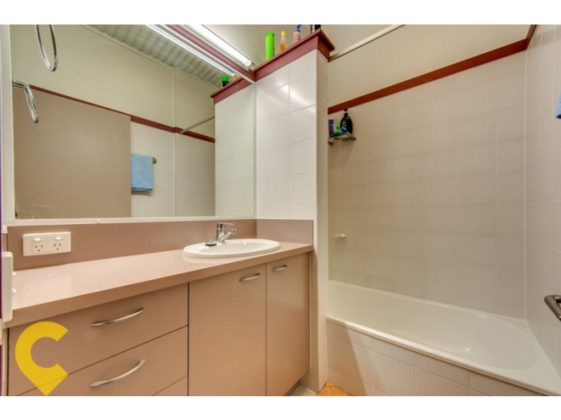 36 Blackwood Drive, Arana Hills QLD 4054