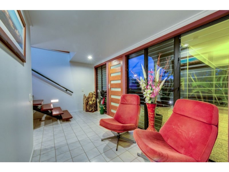 36 Blackwood Drive, Arana Hills QLD 4054