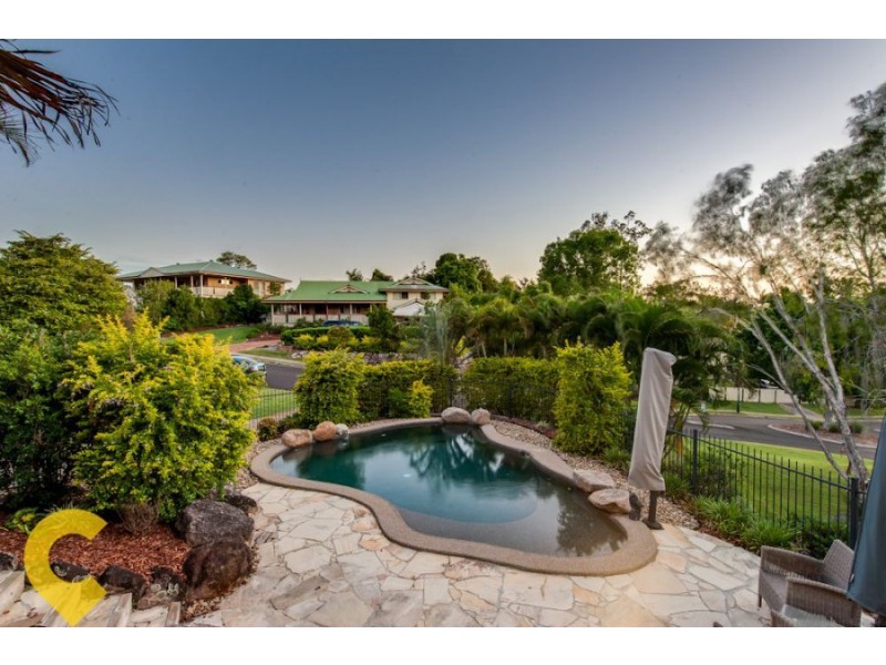 36 Blackwood Drive, Arana Hills QLD 4054