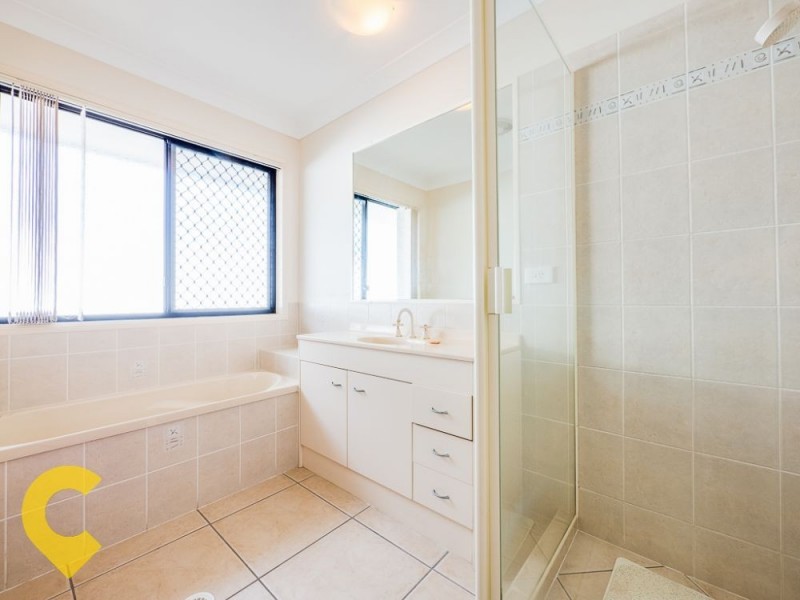 4 Camphorlaurel Court, Mcdowall QLD 4053