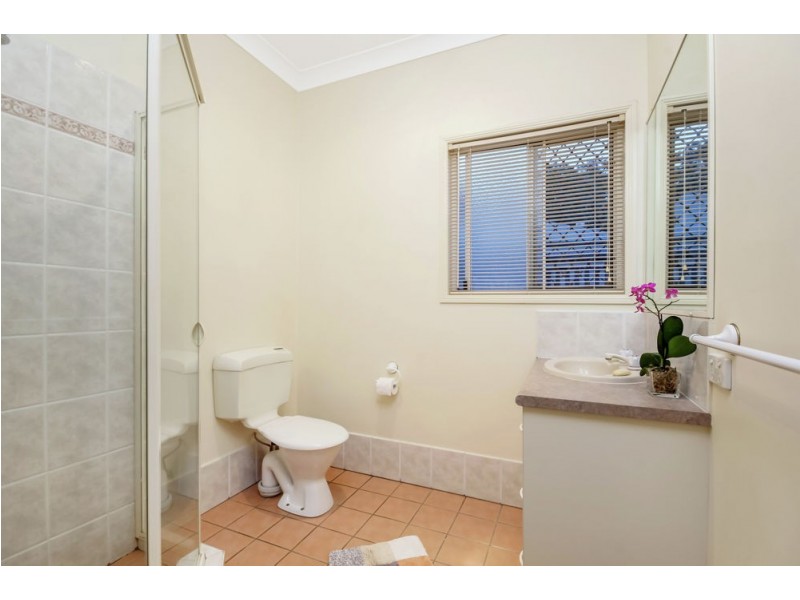 5 Silverwood Court, Ferny Hills QLD 4055